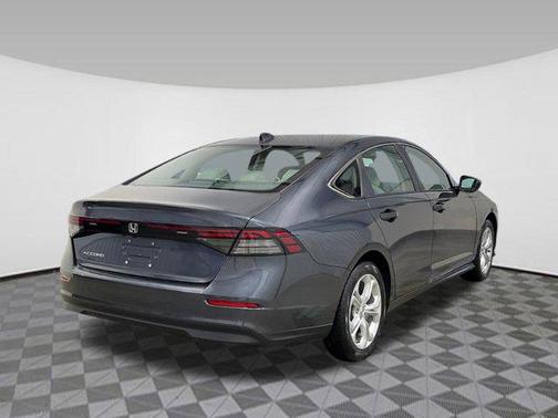 2025 Honda Accord LX 1.5T