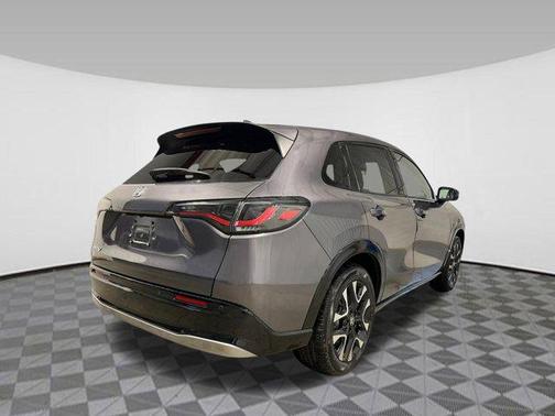 Modern Steel Metallic 2027 Honda HR-V EX-L