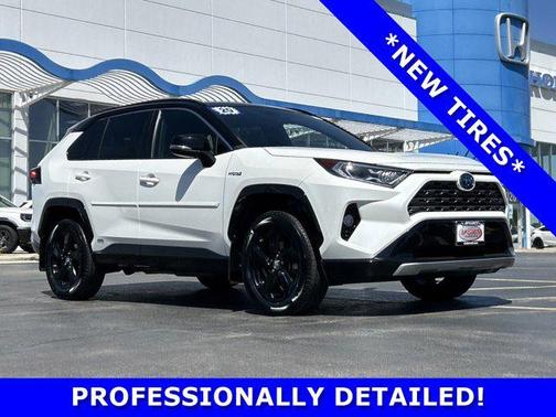 2020 Toyota RAV4 Hybrid SE