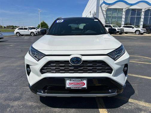 2020 Toyota RAV4 Hybrid SE