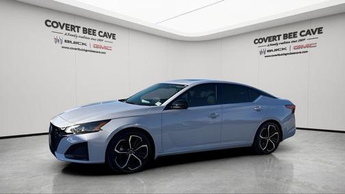 2023 Nissan Altima SR FWD