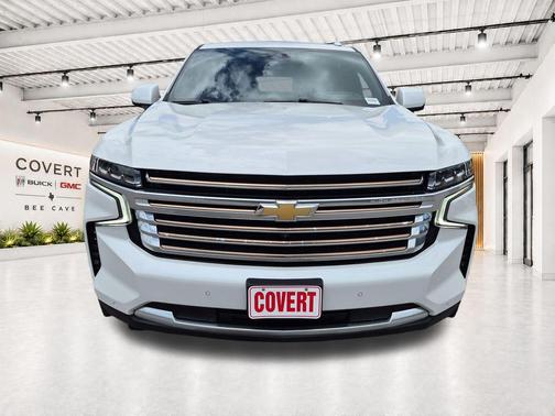 Iridescent Pearl Tricoat 2023 Chevrolet Tahoe 4WD High Country