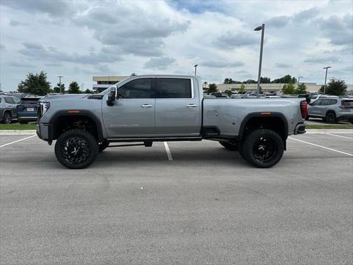 2025 GMC Sierra 3500 Denali