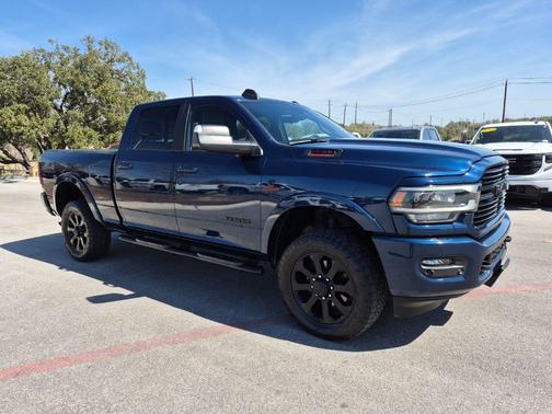2022 RAM 2500 Laramie Crew Cab 4x4 6'4' Box