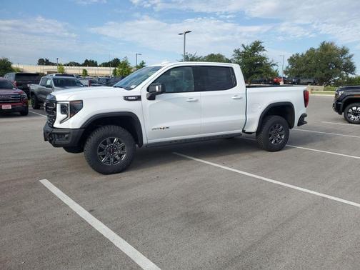 2025 GMC Sierra 1500 AT4X