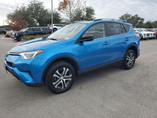2017 Toyota RAV4 LE