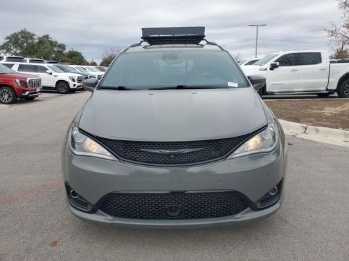 2020 Chrysler Pacifica Touring-L Plus