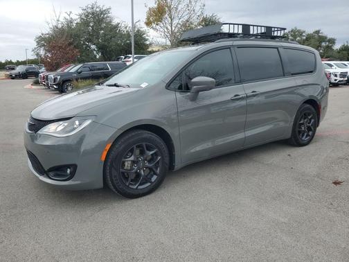 2020 Chrysler Pacifica Touring-L Plus