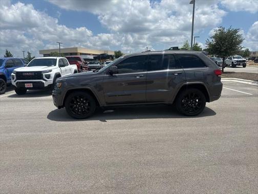 2021 Jeep Grand Cherokee Laredo