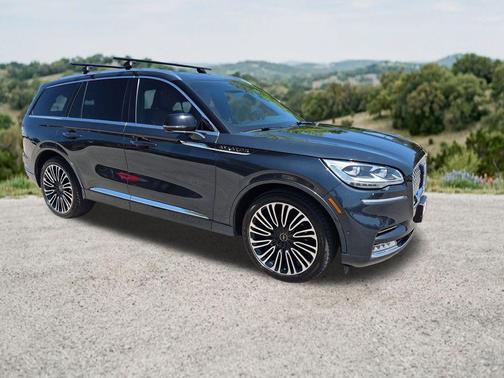 Flight Blue Metallic Clearcoat 2023 Lincoln Aviator Black Label AWD