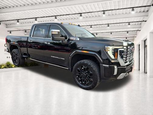 Onyx Black 2024 GMC Sierra 2500 Denali