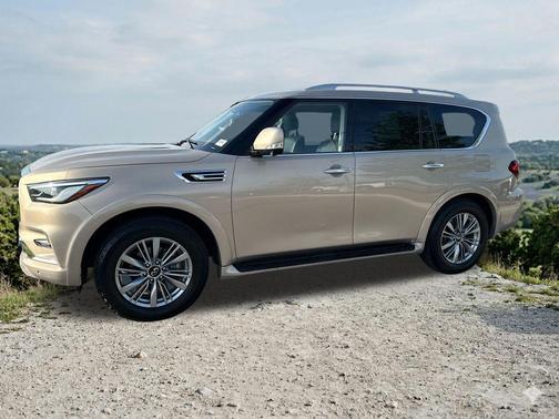 Champagne Quartz 2022 INFINITI QX80 Luxe