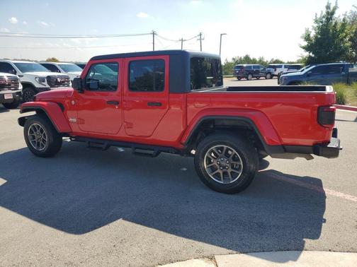 2020 Jeep Gladiator Overland