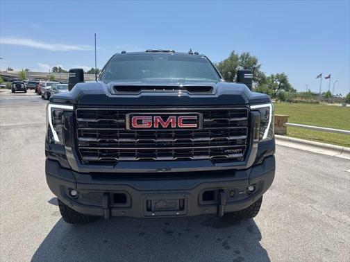2025 GMC Sierra 2500 AT4