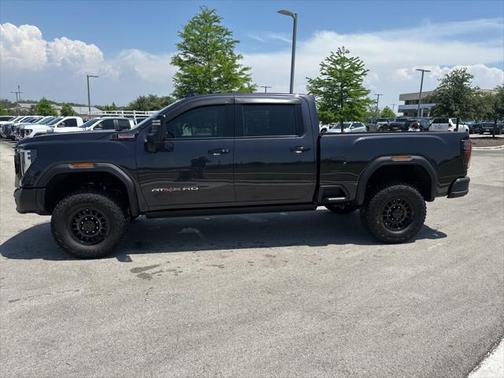 2025 GMC Sierra 2500 AT4