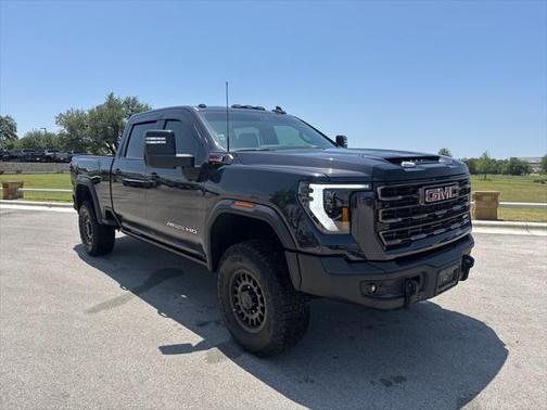 2025 GMC Sierra 2500 AT4