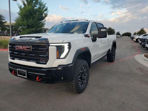 2026 GMC Sierra 2500 AT4