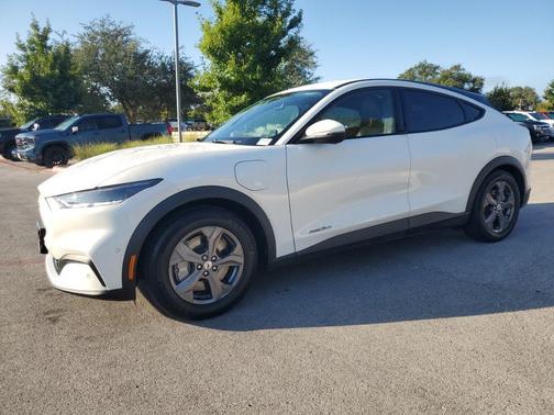 2022 Ford Mustang Mach-E Select