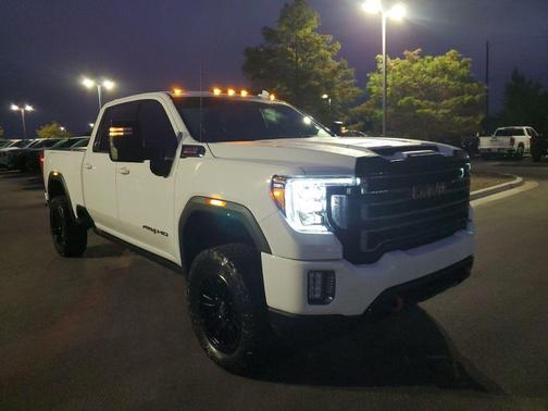 2023 GMC Sierra 2500 AT4