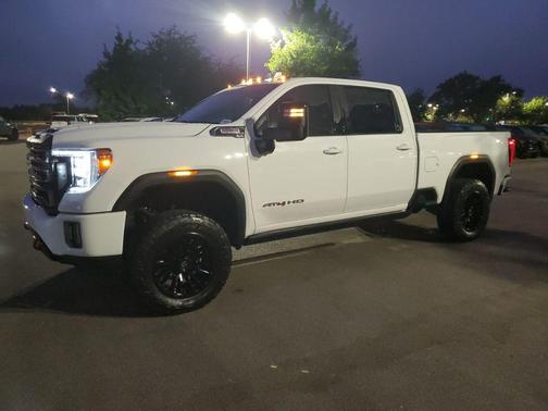 2023 GMC Sierra 2500 AT4