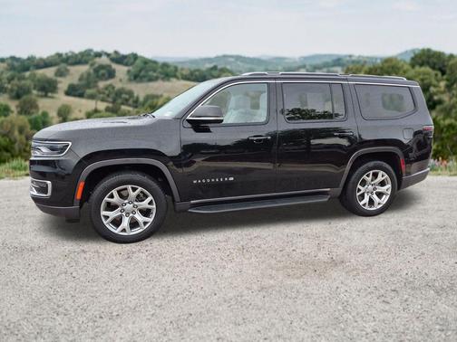Diamond Black Crystal Pearlcoat 2022 Jeep Wagoneer Series I 4x4