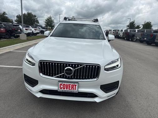 2022 Volvo XC90 T6 Momentum