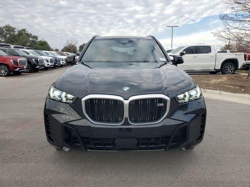 2025 BMW X5 M60i