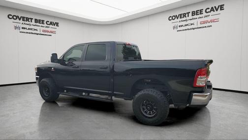2024 RAM 2500 Tradesman Crew Cab 4x4 6'4' Box
