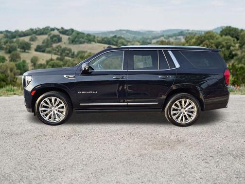 Midnight Blue Metallic 2022 GMC Yukon Denali