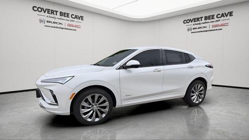 White Frost Tricoat 2026 Buick Envista Avenir FWD