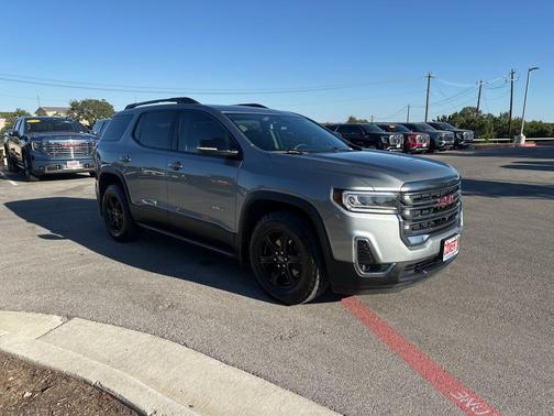 2023 GMC Acadia AWD AT4