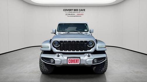 Silver Zynith Clearcoat 2024 Jeep Wrangler 4xe High Altitude