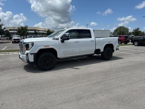 2025 GMC Sierra 2500 Denali