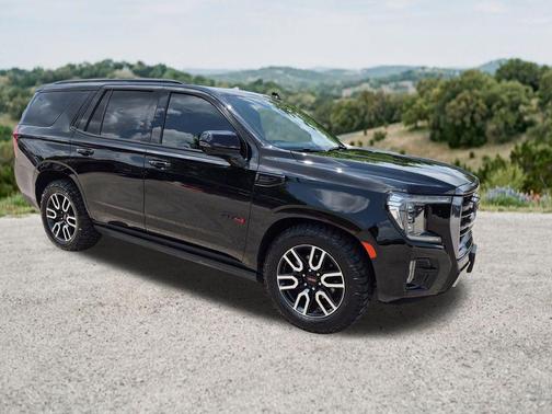 Onyx Black 2024 GMC Yukon 4WD AT4