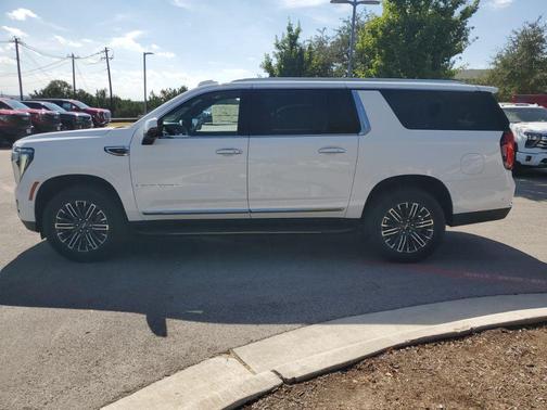 2026 GMC Yukon XL 4WD Elevation