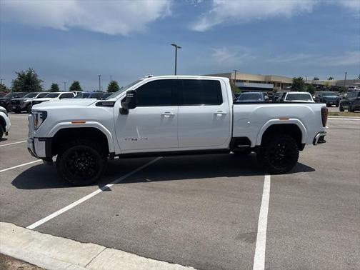 2025 GMC Sierra 2500 AT4