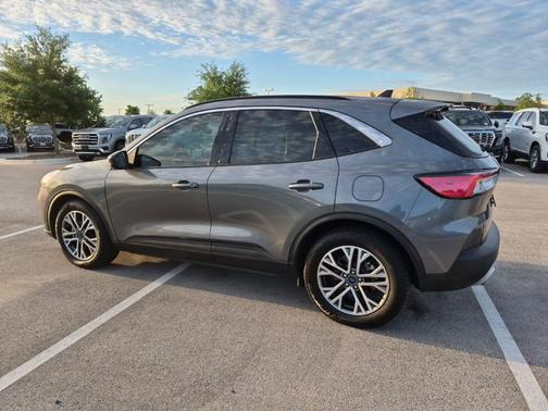 Rapid Red Metallic Tinted Clearcoat 2021 Ford Escape SE