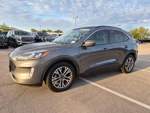 Rapid Red Metallic Tinted Clearcoat 2021 Ford Escape SE