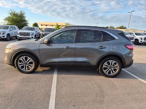 Rapid Red Metallic Tinted Clearcoat 2021 Ford Escape SE