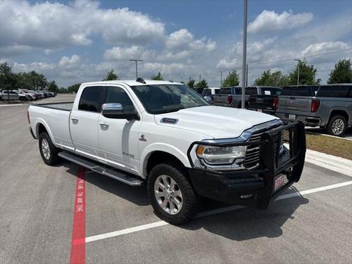 2021 RAM 3500 Laramie Crew Cab 4x4 8' Box