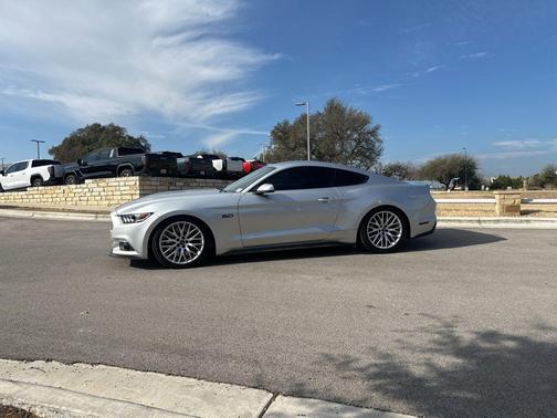 2017 Ford Mustang GT Premium