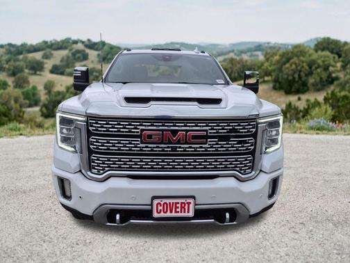 White Frost Tricoat 2021 GMC Sierra 2500 Denali