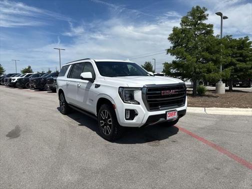 2021 GMC Yukon XL 4WD AT4
