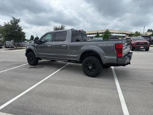 2022 Ford F-350 Platinum