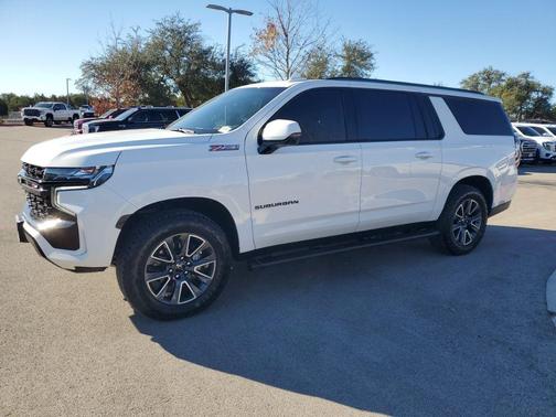 2023 Chevrolet Suburban 4WD Z71
