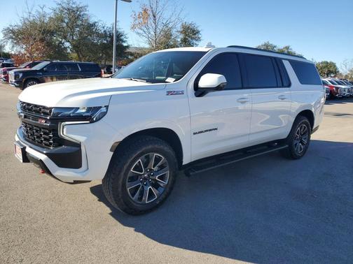 2023 Chevrolet Suburban 4WD Z71