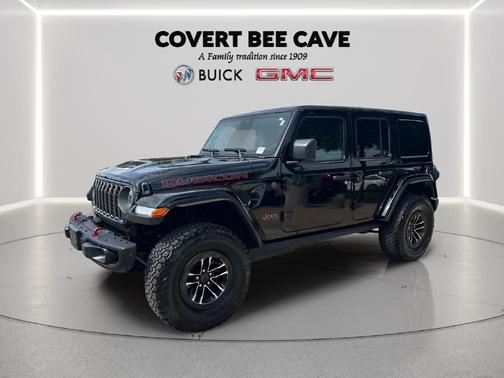 Black Clearcoat 2026 Jeep Wrangler Rubicon