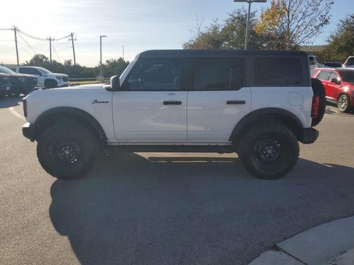 2022 Ford Bronco Black Diamond