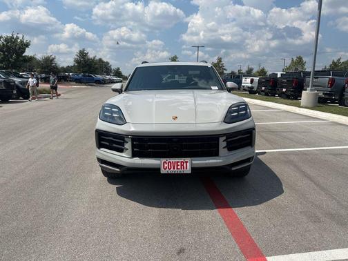 2024 Porsche Cayenne Base
