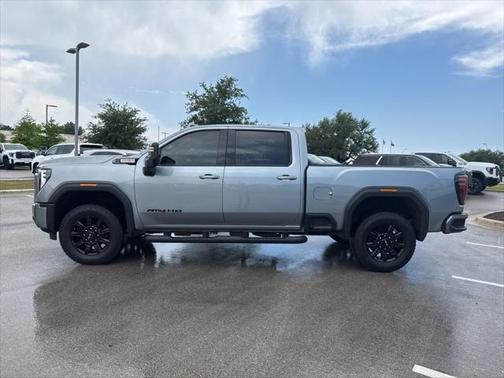 2024 GMC Sierra 2500 AT4